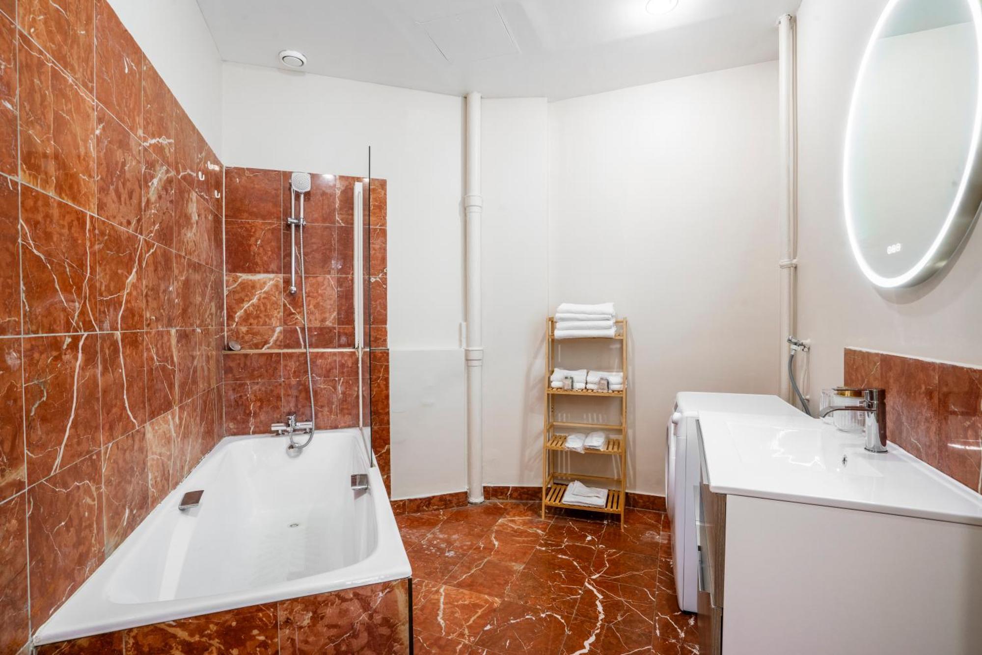 Appartement Elegant - Proche Arc De Triomphe Paris